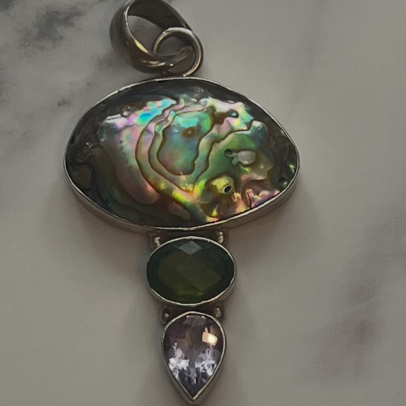 Elegant Silver Pendant with Abalone, Peridot, and Amethyst Gemstones - Picture 2 of 7